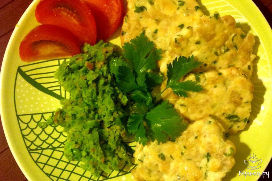 Рубленые куриные котлеты с кинзой