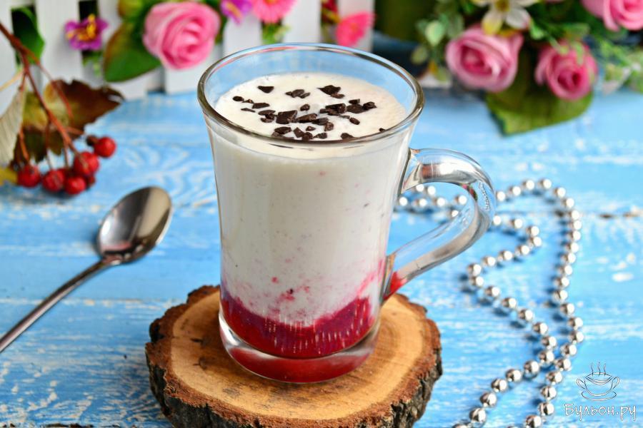 Коктейль на кефире с клюквой
