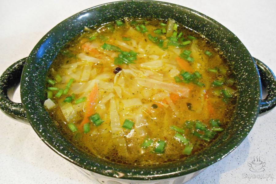 Щи со свежей капустой на мясном бульоне