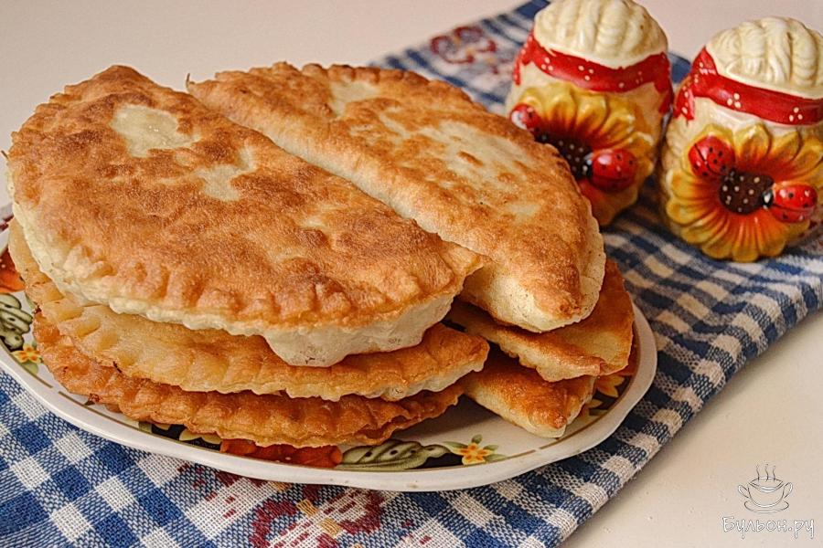 Чебуреки из дрожжевого теста