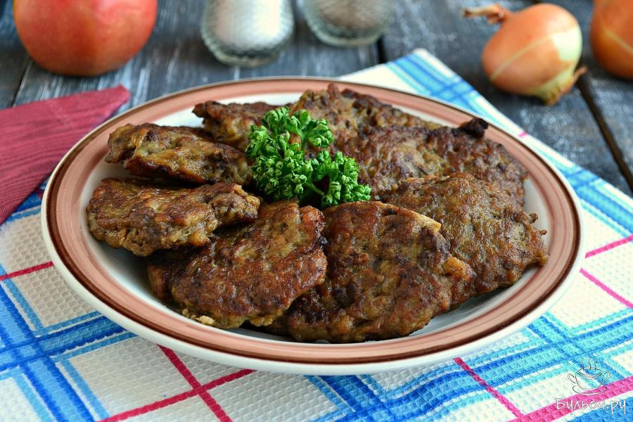 Котлеты печеночные с яблоком