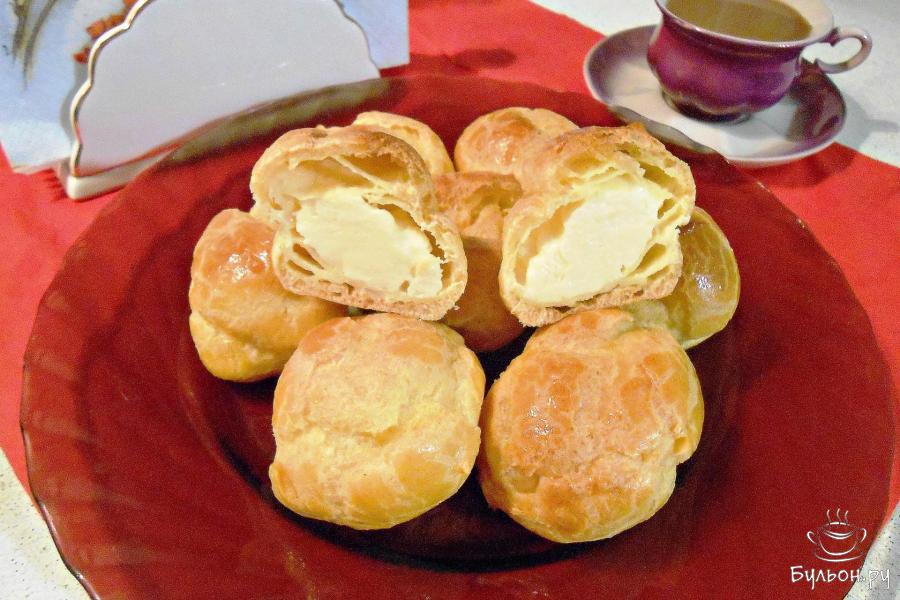 Профитроли с масляным кремом