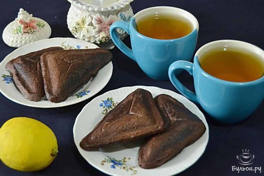 Шоколадный бисквит в бутерброднице