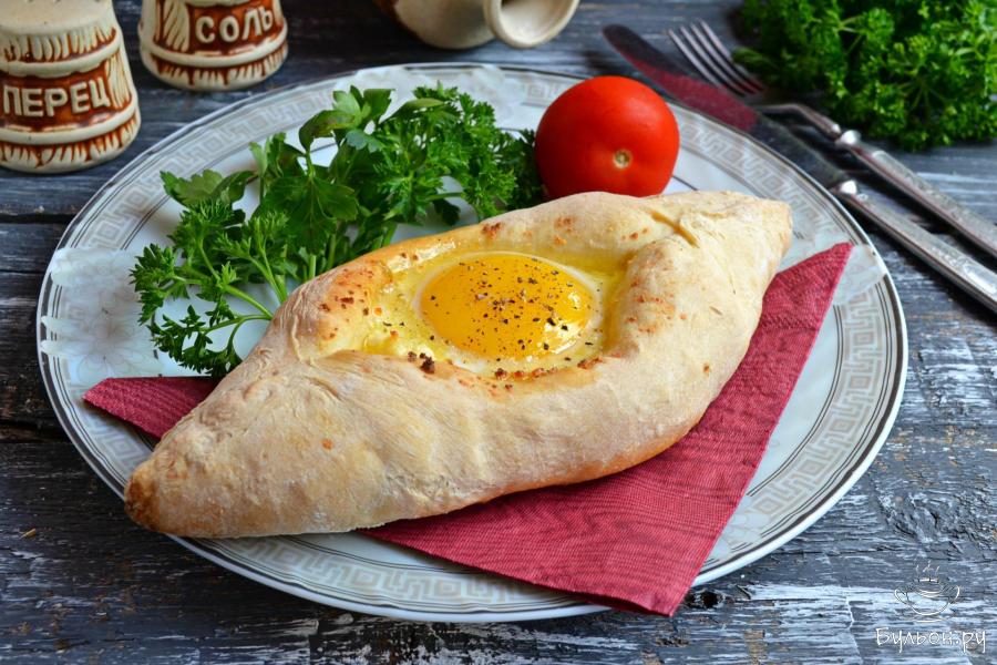 Хачапури по-аджарски