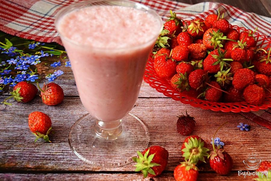 Клубничный смузи
