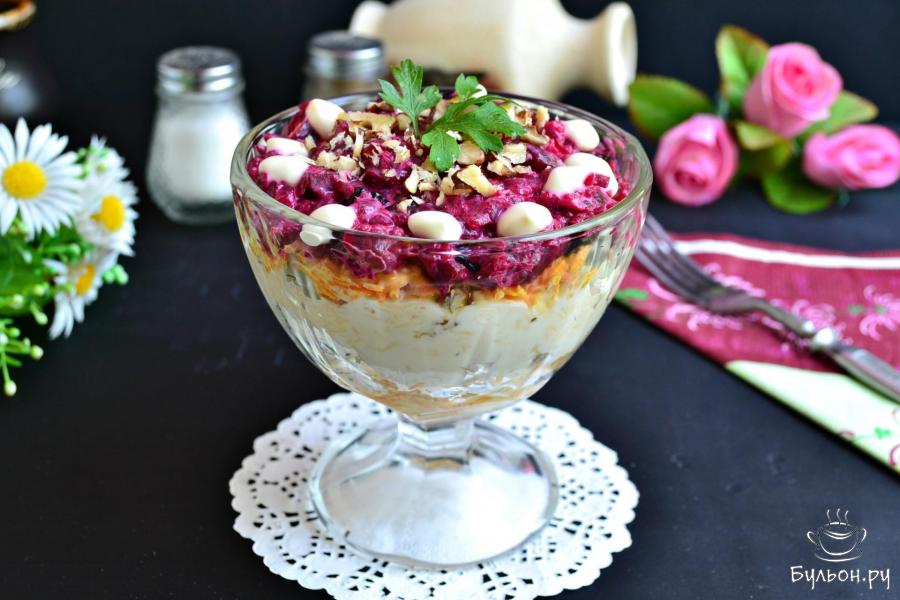 Слоеный салат со свеклой Любовница