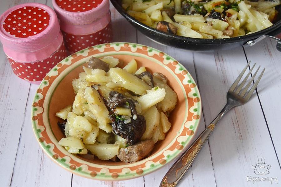 Жареная картошка с подосиновиками
