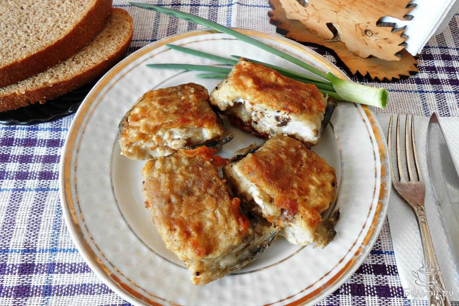 Минтай жареный в муке