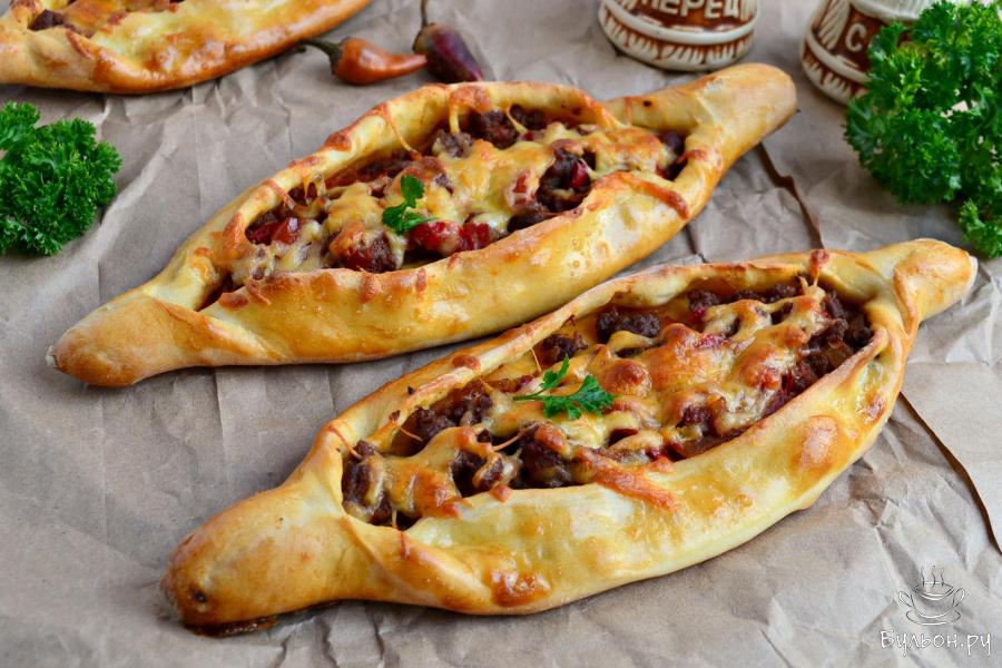 Пиде - турецкие лепешки с фаршем