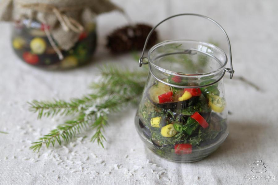 Быстромаринованная острая закуска из баклажанов