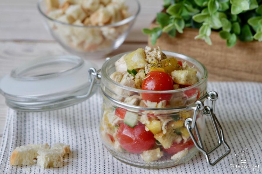 Салат Сухарничек