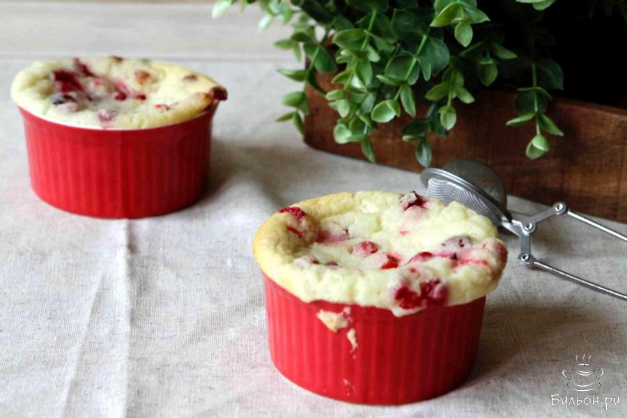 Запеканка из манки с клюквой