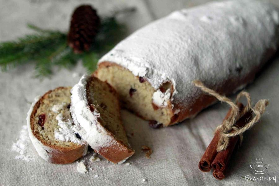 Немецкий рождественский кекс