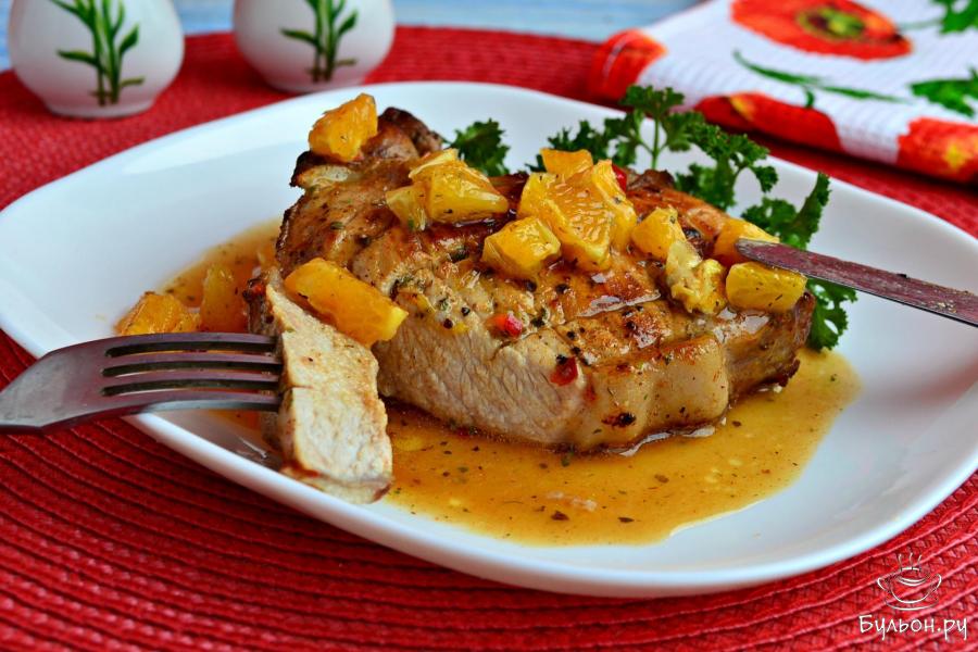 Свиные стейки с острым апельсиновым соусом
