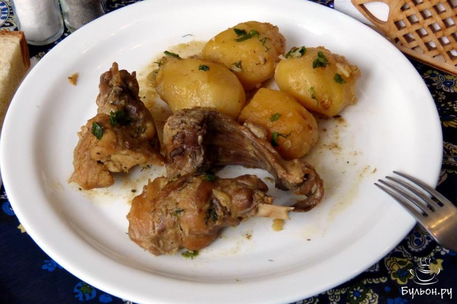 Казан-Кабоб из кролика с картофелем в казане