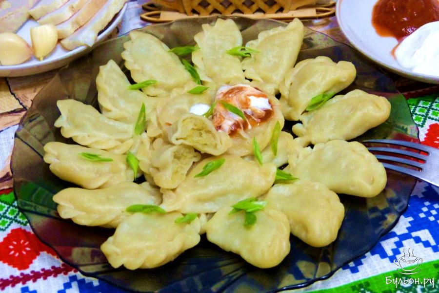 Вареники с картошкой и салом