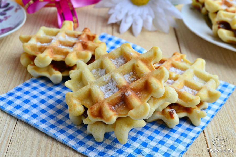 Хрустящие вафли в электровафельнице