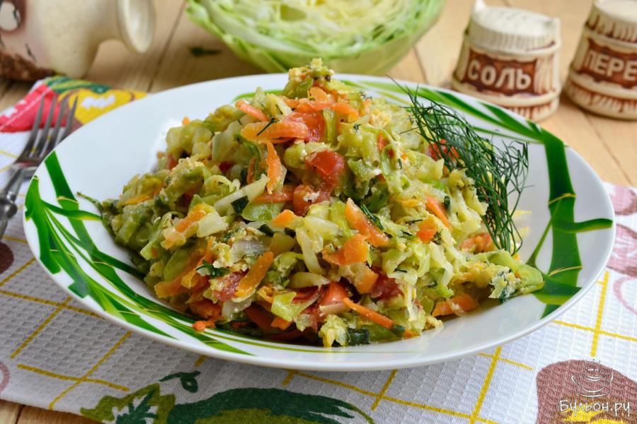 Капуста жареная с яйцом