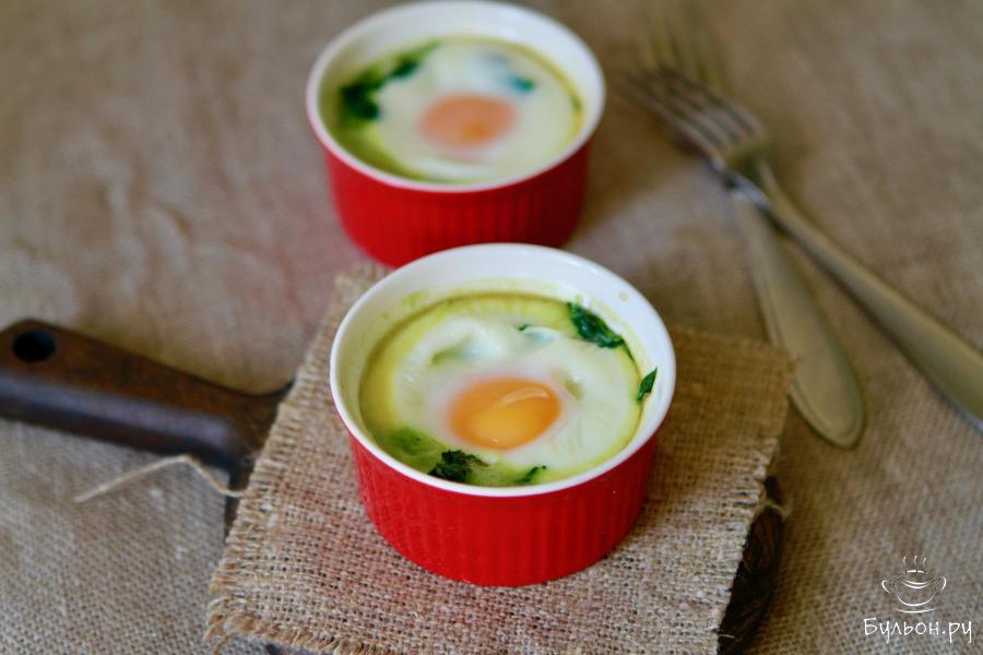 Яичница со шпинатом в духовке