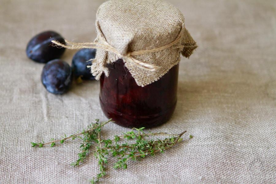 Сливовый джем с тимьяном