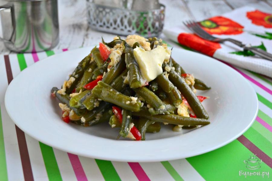 Зеленая фасоль с яйцом