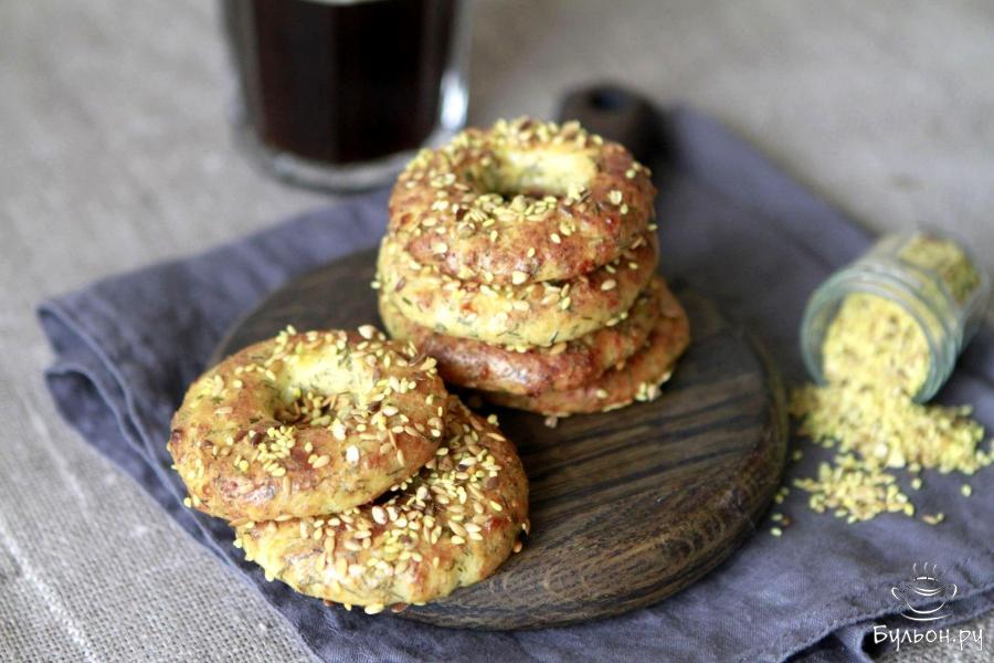 Творожные бублики с сыром в духовке