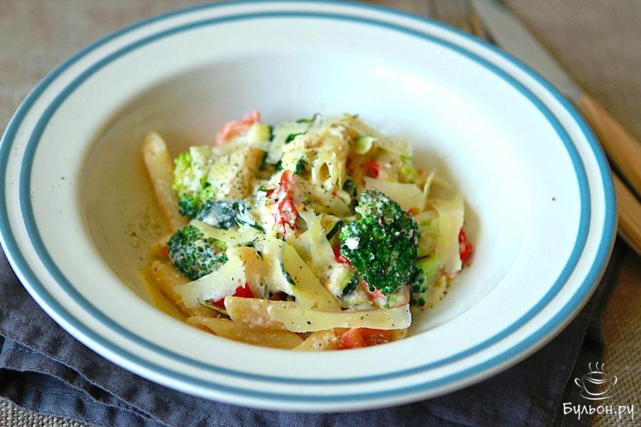 Паста с овощами и рикоттой