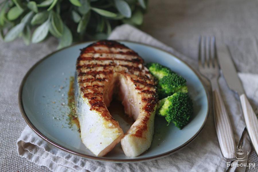 Стейк форели в кисло-сладком соусе