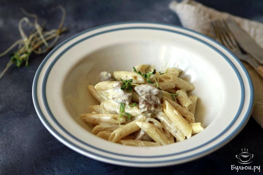 Паста с индейкой в сливочном соусе
