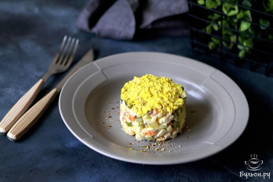 Салат Оливье с индейкой