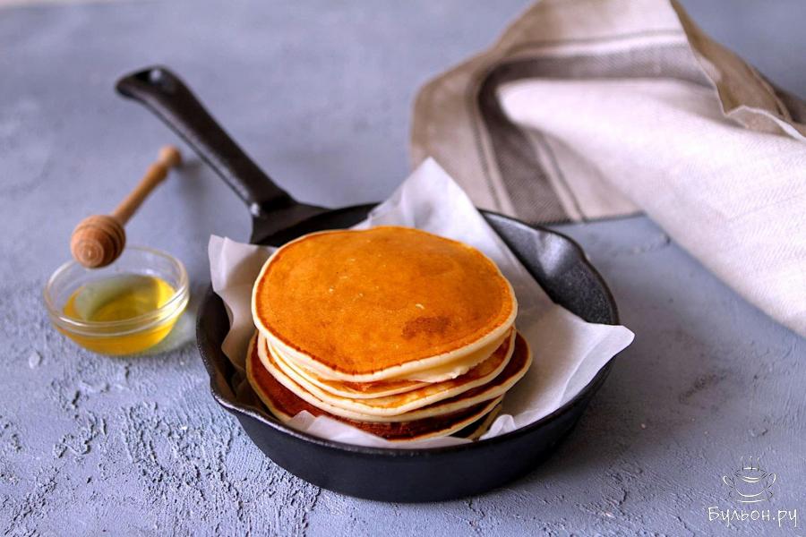 Панкейки на йогурте и миндальной муке