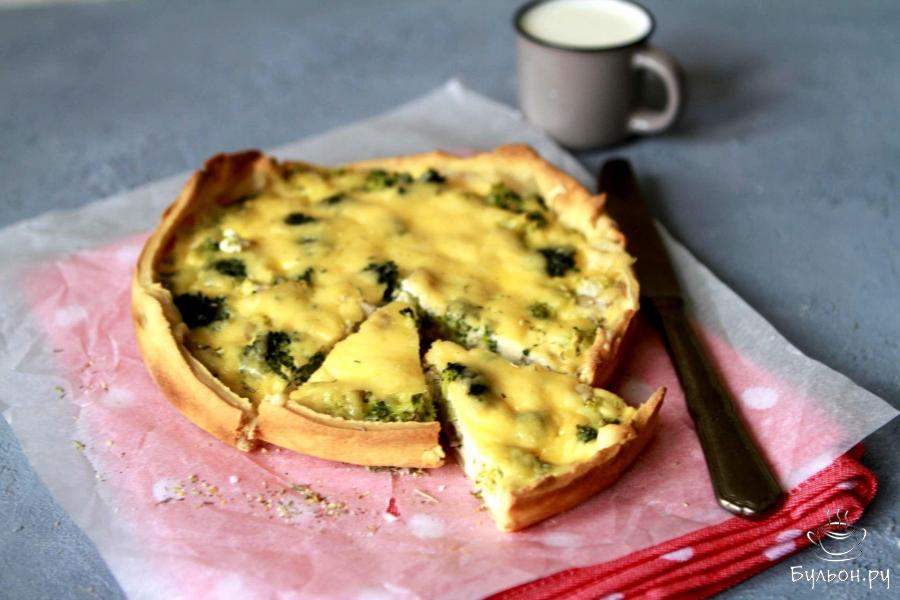 Киш из индейки с брокколи