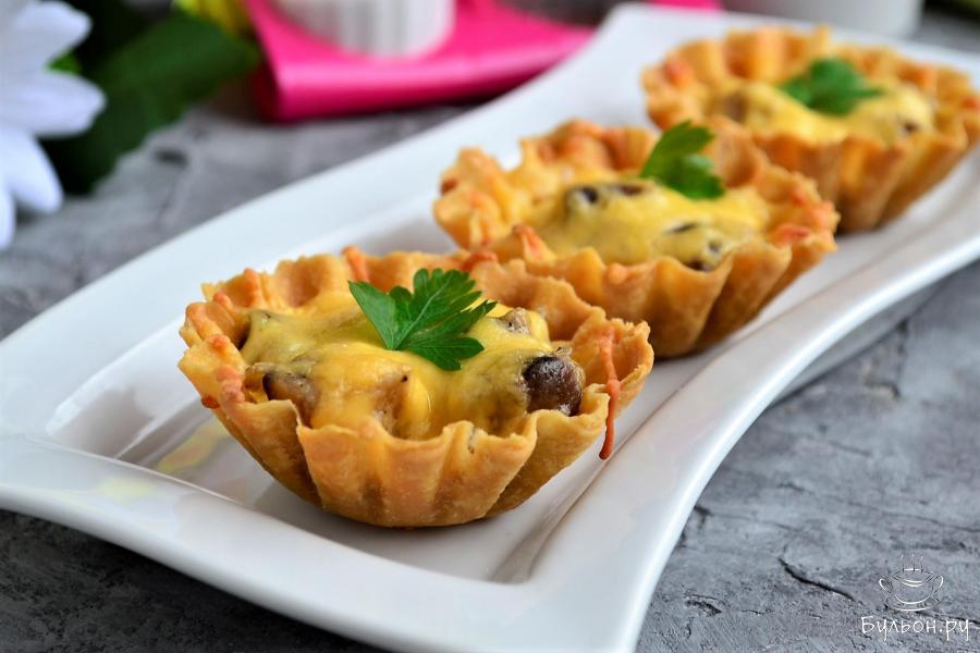 Жюльен с грибами в тарталетках
