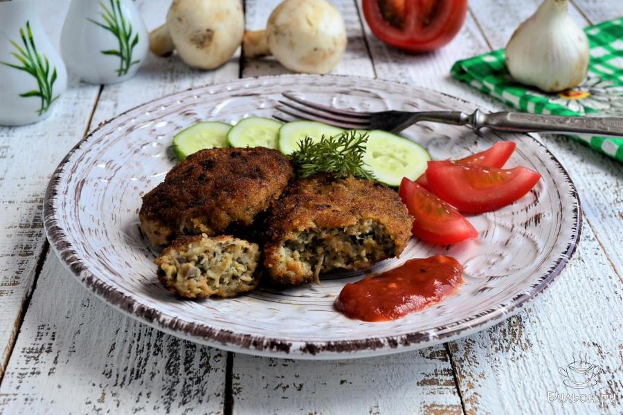 Куриные котлеты с грибами