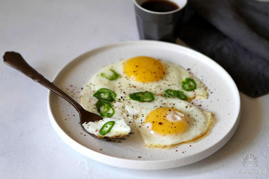 Яичница с перцем Чили
