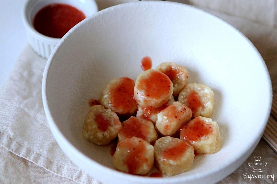 Ленивые вареники с творогом с домашним джемом