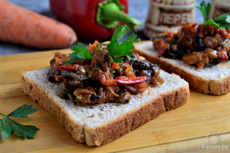 Икра из баклажанов жареная на сковороде