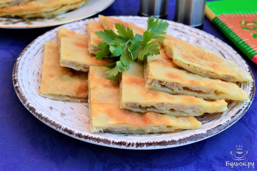 Лепешки с фаршем на сковороде