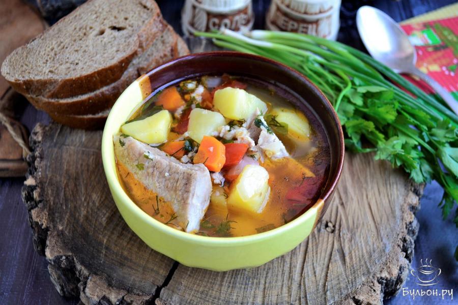 Полевой суп со свининой и пшеничной крупой