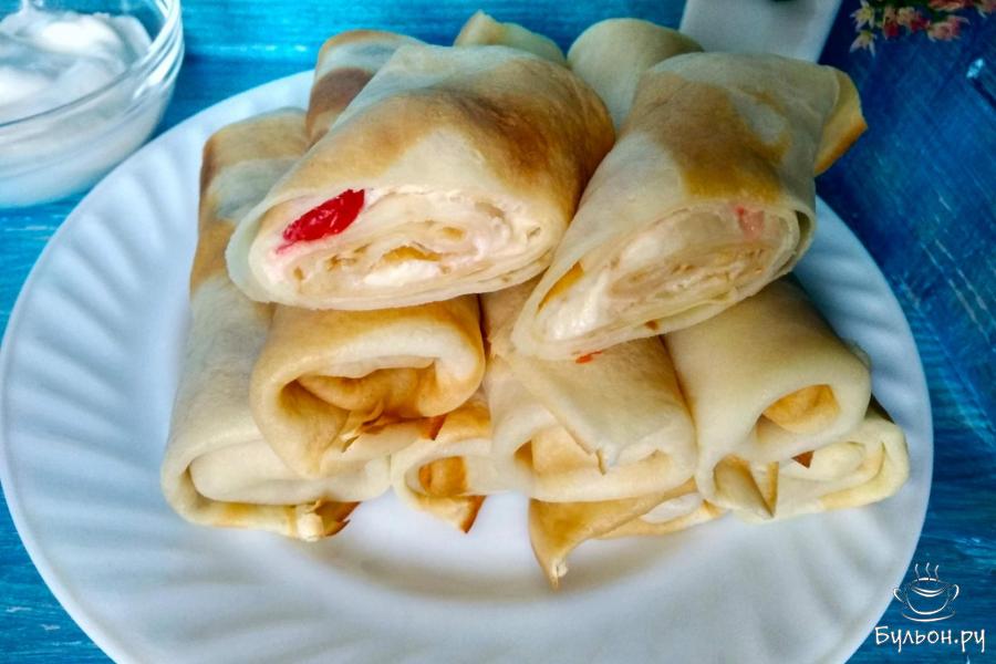 Тонкие блинчики на молоке с творожной массой