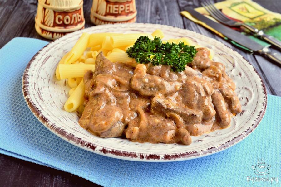 Бефстроганов из свиной печени