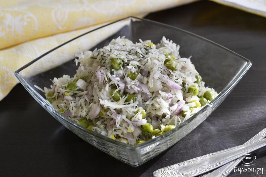 Салат из редьки с зеленым горошком