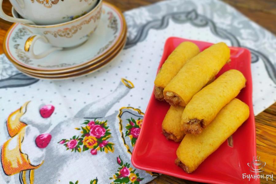 Трубочки с ореховой начинкой