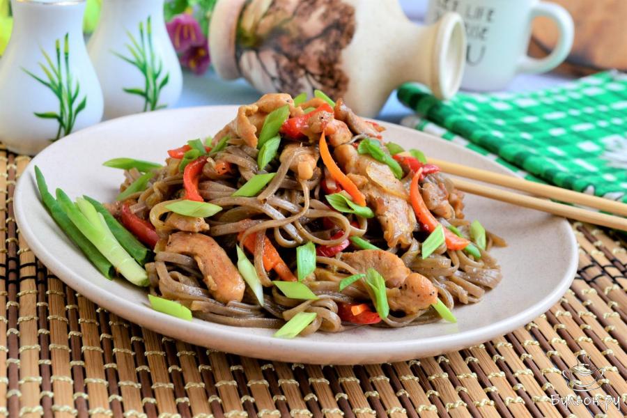 Рецепт гречневой лапши с курицей