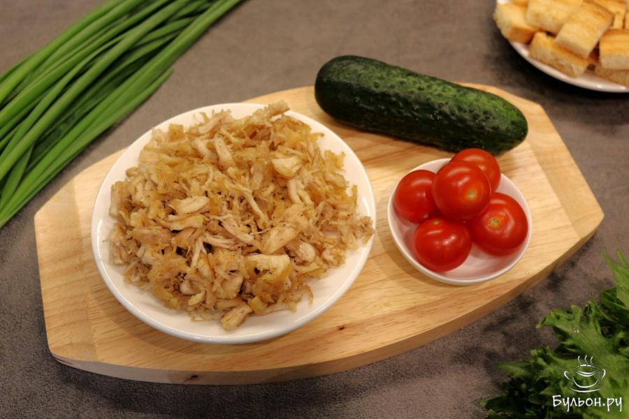 Варено-жареная курица для салатов