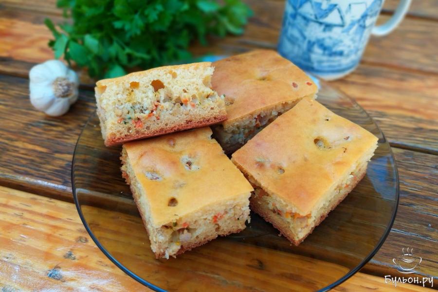 Пирог из жидкого теста с фаршем