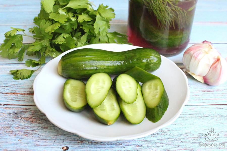 Анашарцвы - малосольные огурцы со свеклой по-абхазски
