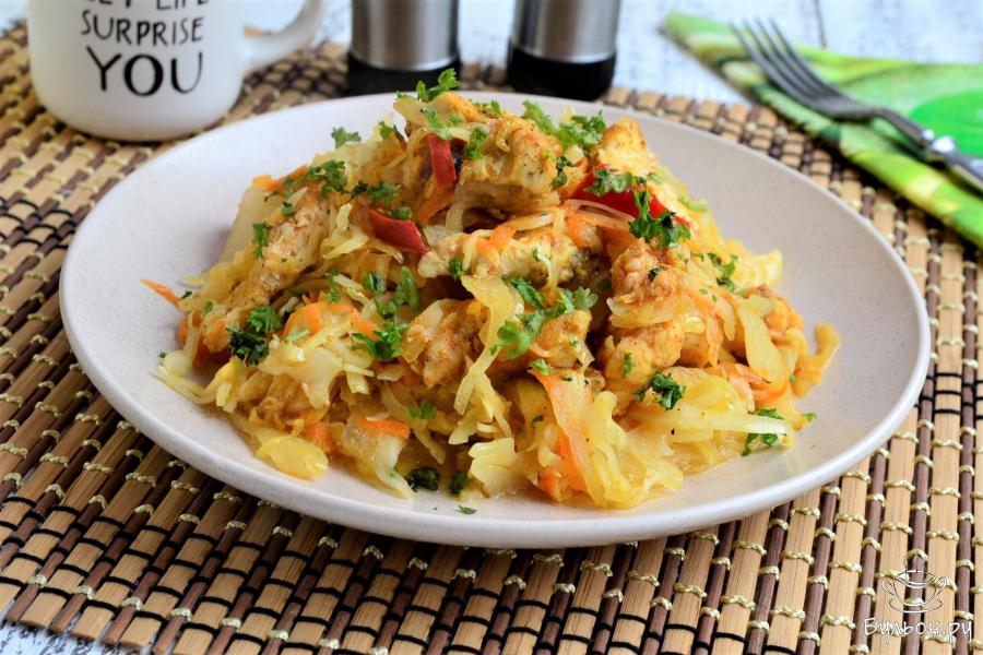 Рецепт капусты с курицей в рукаве