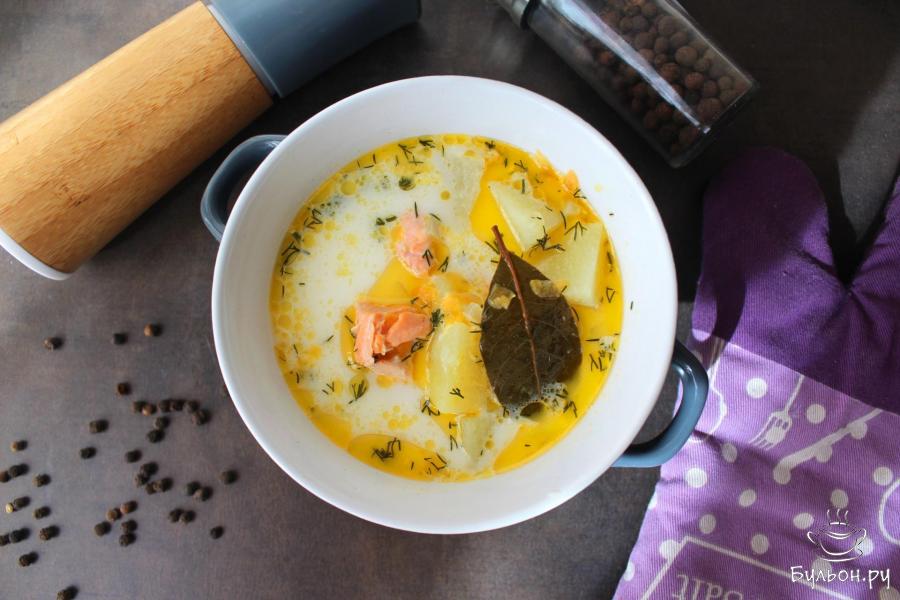 Финский суп с рыбой на сливках