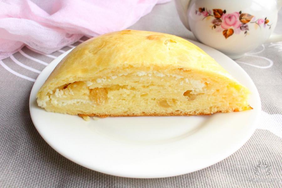 Сдобный рулет с творогом